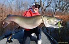 52 inch muskie Nick Pujic resize.jpg